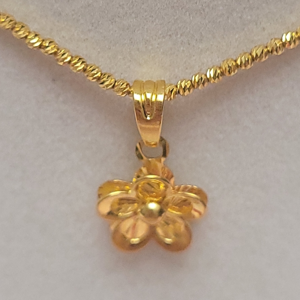 Flower Pendant only in Solid Gold 21K - Picture 6 of 10